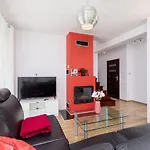 Three-Bedroom Holiday House Kraków Czarnochowice by Renters
