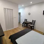 Self Check - In Topolowa Apartment Ideal Location Next To Main Rail, 10 Min To Main Square By Foot
