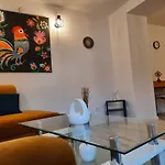 Exclusive Art Apartment