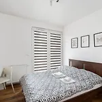 Zablocie Apartment Best Location To Explore Krakow