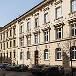 Studio With Entresol In The Old Town