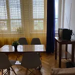 Vintage Rooms In Old Town