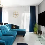Margaret Apartment