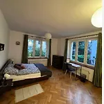 Cheerful 3 Bedroom City House
