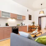 Przytulnie I Naturalnie — Balkon