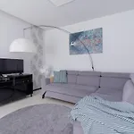 Wonderful Apartment Garden Residence By Noclegi Renters