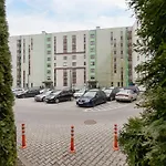 Cystersow Apartment Cracow By Noclegi Renters