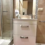 Double Studio City Center