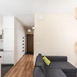 Rakowicka Serenity Suite - By Upstairs