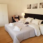 Golden Apartments With Lift - Old Town
