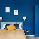 Rose Apartment