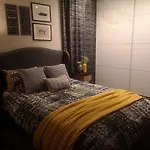 Glam Design - Beautiful, Comfortable And Cosy House With Garden, Free Parking And Wifi