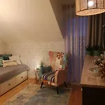 Glam Design - Beautiful, Comfortable And Cosy House With Garden, Free Parking And Wifi
