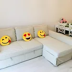 3 Rooms Aircon Apartment With Free Parking, Balcony Walking Distance Old Town