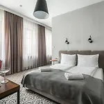 No.23 Premium Aparthotel