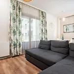 Rakowicka Serenity Suite - By Upstairs