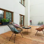 No 7 Terrace