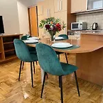 Marka Apartment 8