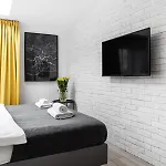 Househost Apartament: Ul. Miodowa 42/42A