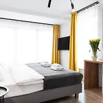 Househost Apartament: Ul. Miodowa 42/42B