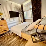 Mariacki Apartment By Vsi