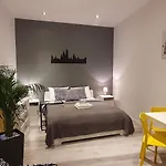 L-2 Krakow Center Studio O&P Apartfamily