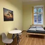 Batorego Lovely Rooms