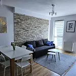 Mieszkanie 6-Osobowe Krakow Przy Plywajacych Basenach Zakrzowek