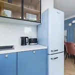 Starowislna Elegant Apartment With Air Conditioning Kazimierz Cracow By Renters Prestige