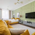 Starowislna Elegant Apartment With Air Conditioning Kazimierz Cracow By Renters Prestige