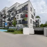 Vetulaniego Apartment With Air Conditioning & Parking By Renters Prestige