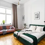 Cracovian Apartment - Loft Affair