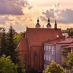 Sunset Stories Old Town Apartment