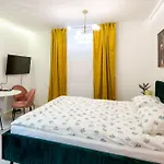 Cosy And Stylish Apartment