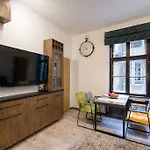 Feel Like Home In Krakow