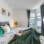 Nowoczesny Apartament W Okolicy Tauron Areny