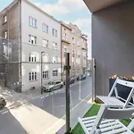 Solna Cracow Air-Conditioned Apartment With Balcony By Noclegi Renters