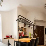 Stylish 2 Bed In Kazimierz, Near Wawel Castle