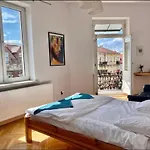 Chic Apartment In The Center Of Cracow
