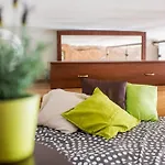 Studio In The Center -Easy Access From The Airport