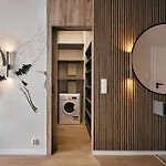 Golden Dreams Luxury Apartments 103