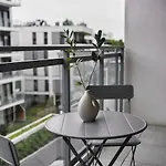 Golden Dreams Luxury Apartments 103