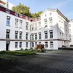 Househost Apartment:Lobzowska 22
