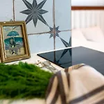 Bohemian Style Apt In The Centre