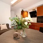Angel City Apartment