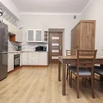 Piekny Apartament W Centrum Krakowskiego Kazimierza