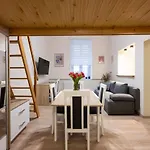 Native Apartments Dietla 17