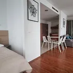 NOOK NOOK Apartments Kazimierza Wielkiego 104