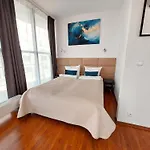 Nook Nook Apartments Kazimierza Wielkiego 104