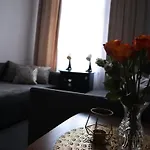 555 Flat - 55 M² Mieszkanie, 5 Min - Dworzec Glowny